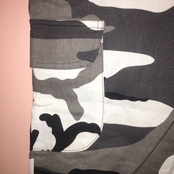 Size S Boxy Grey Army Cargo Pant - Picture 4 of 6